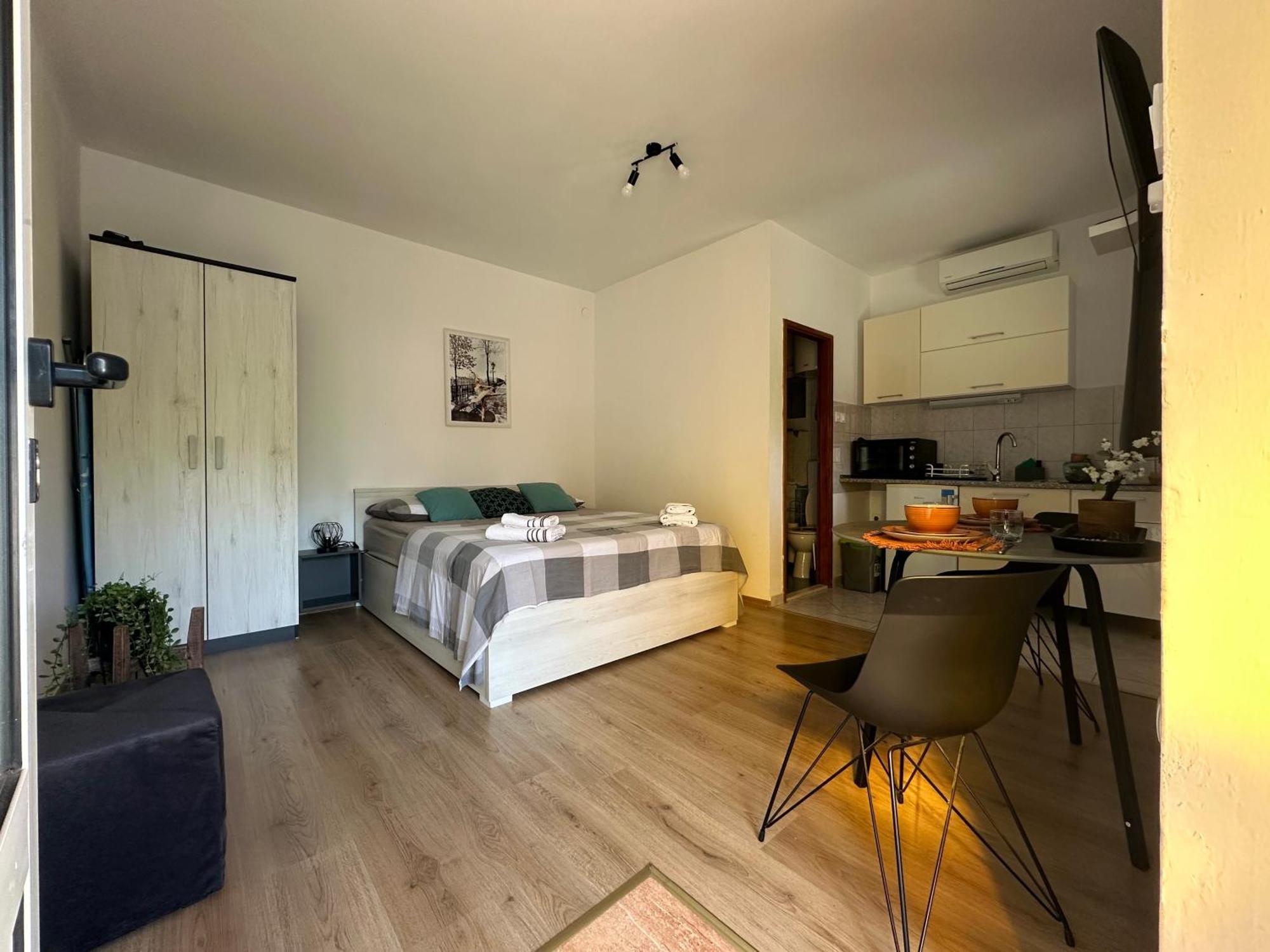 Studio Apartment Coce Trogir Extérieur photo