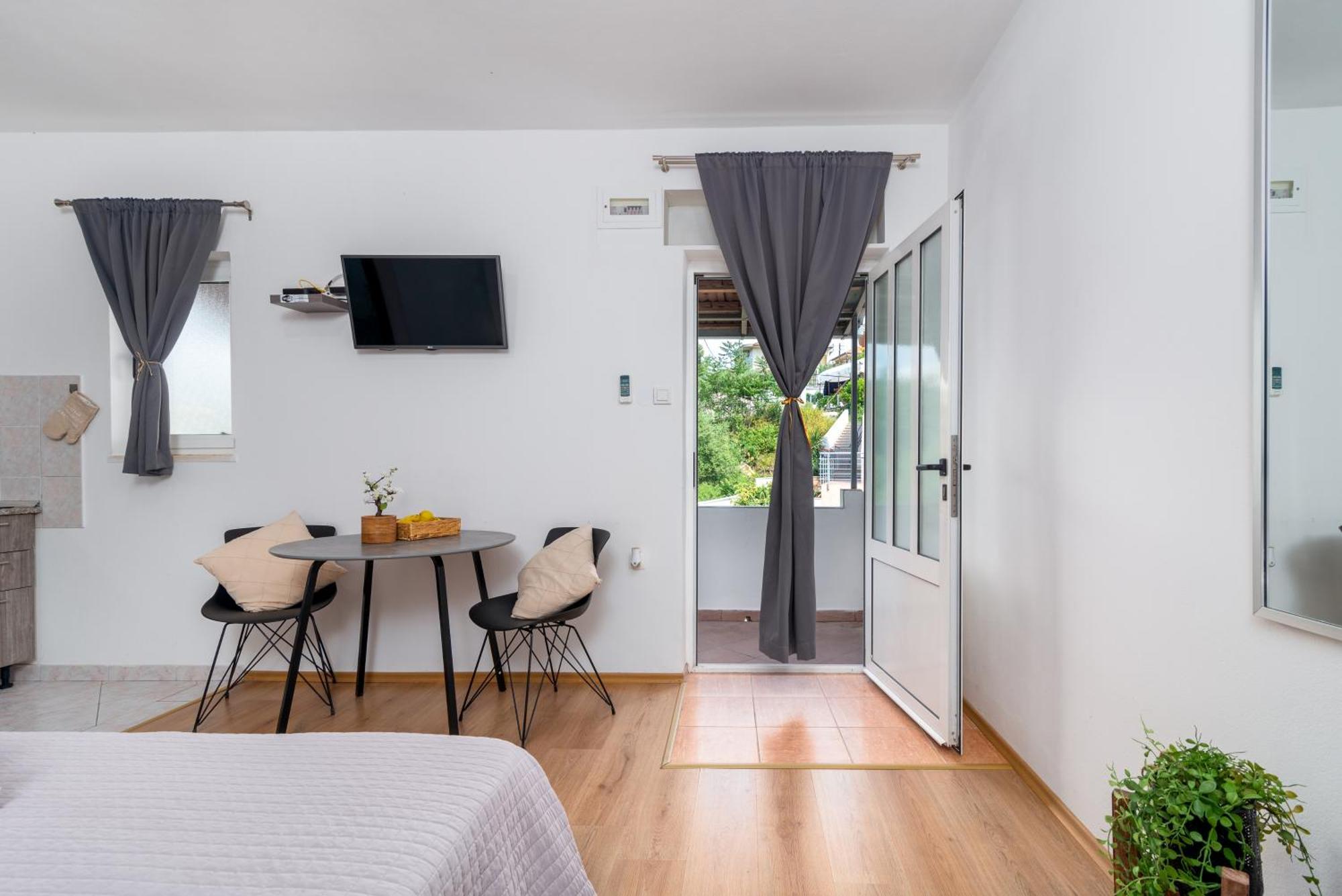 Studio Apartment Coce Trogir Extérieur photo