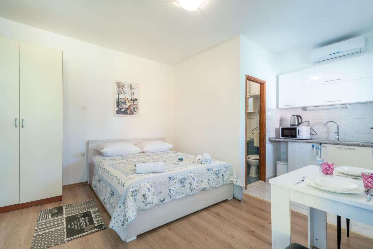 Studio Apartment Coce Trogir Extérieur photo